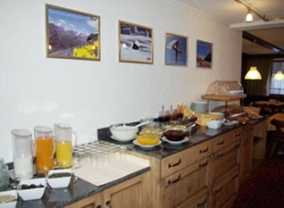 Alpenhof Pension-Garni ناودرس المظهر الخارجي الصورة